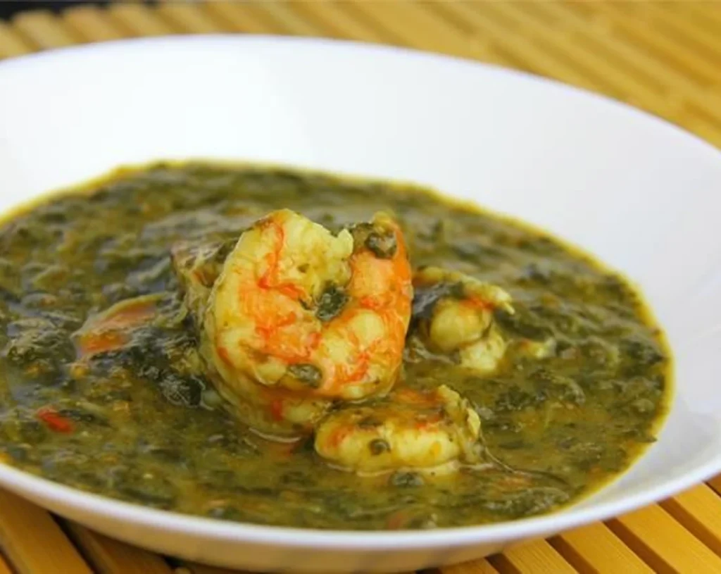 How to prepare callaloo soup using spinach and fish
