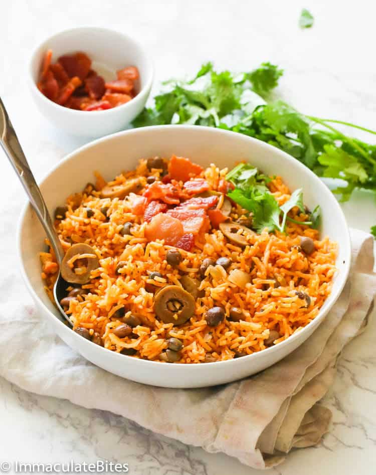 Using Herbs and Spices as Decor Arroz con Gandules