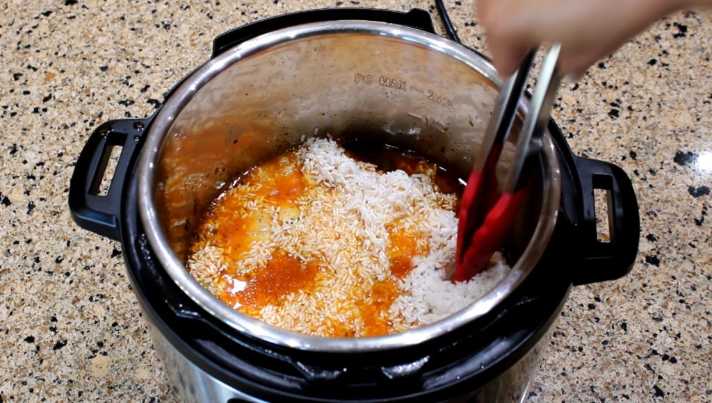 make Arroz con Glandules in rice cooker