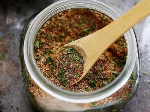 PREPARING YOUR OWN JERK SEASONING AT HOME