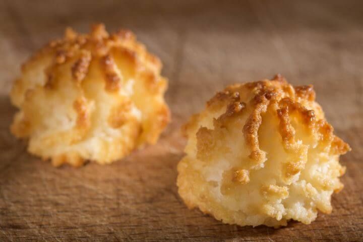 7. Besitos de Coco (Coconut Macaroons)