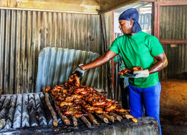 INTRODUCTION TO ISLAND GRILLING: WHAT MAKES JERK CHICKEN AND PORK UNIQUE?