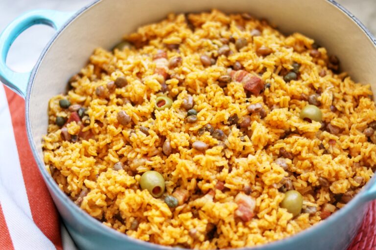 Easy Caribbean Rice and Pigeon Peas
