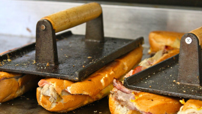 How to press a Cuban sandwich at home IN 6 EASY STEPS