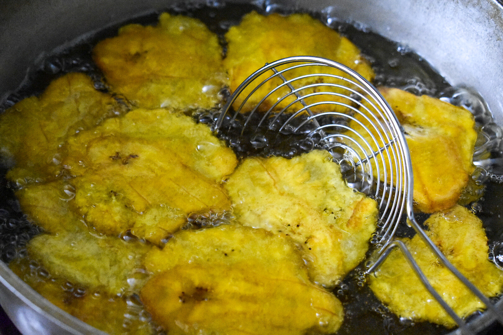TIPS FOR FRYING PATACONES