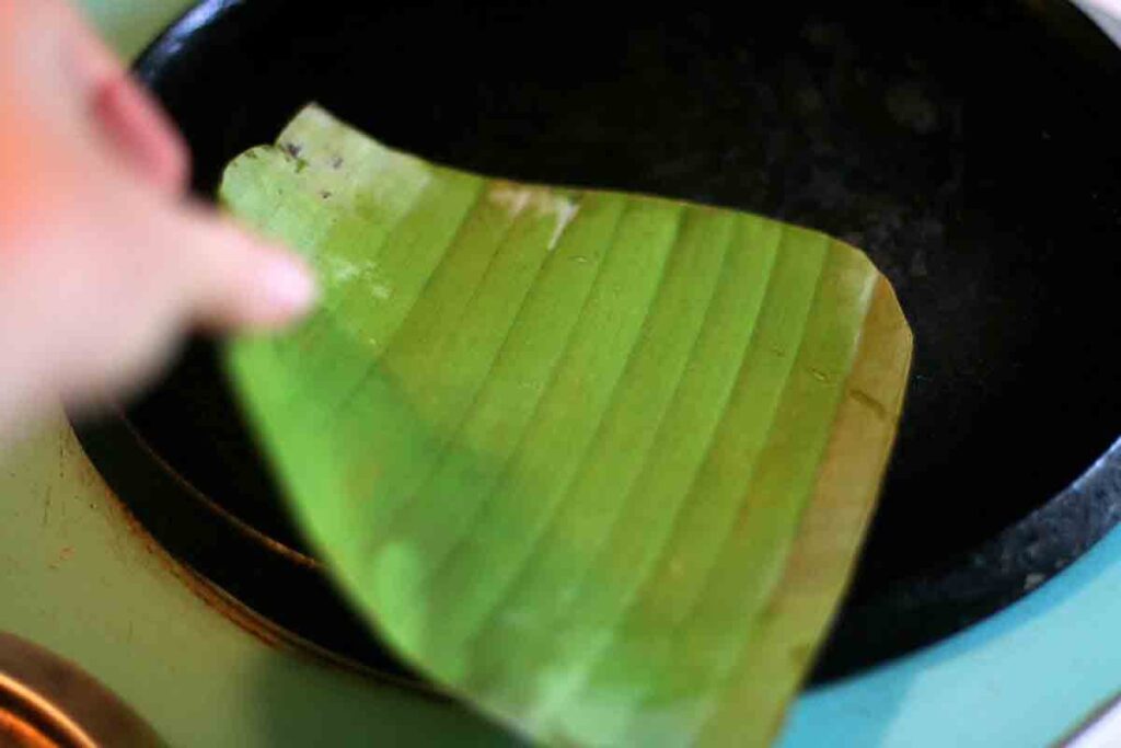 Prepping Banana Leaves: Tips for Cleaning and Softening