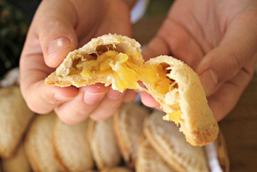 EMPANADAS DE PIÑA RECIPE